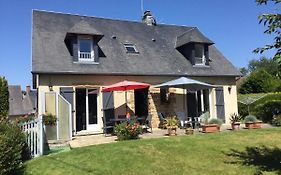 Coup De Coeur Assure ! Calm Comme A La Maison ! Maison Spacieuse Avec Grande Terrasse Pour 2 A 5 Personnes Proximite Granville Et Mer Avec Wifi Et Parking Gratuits