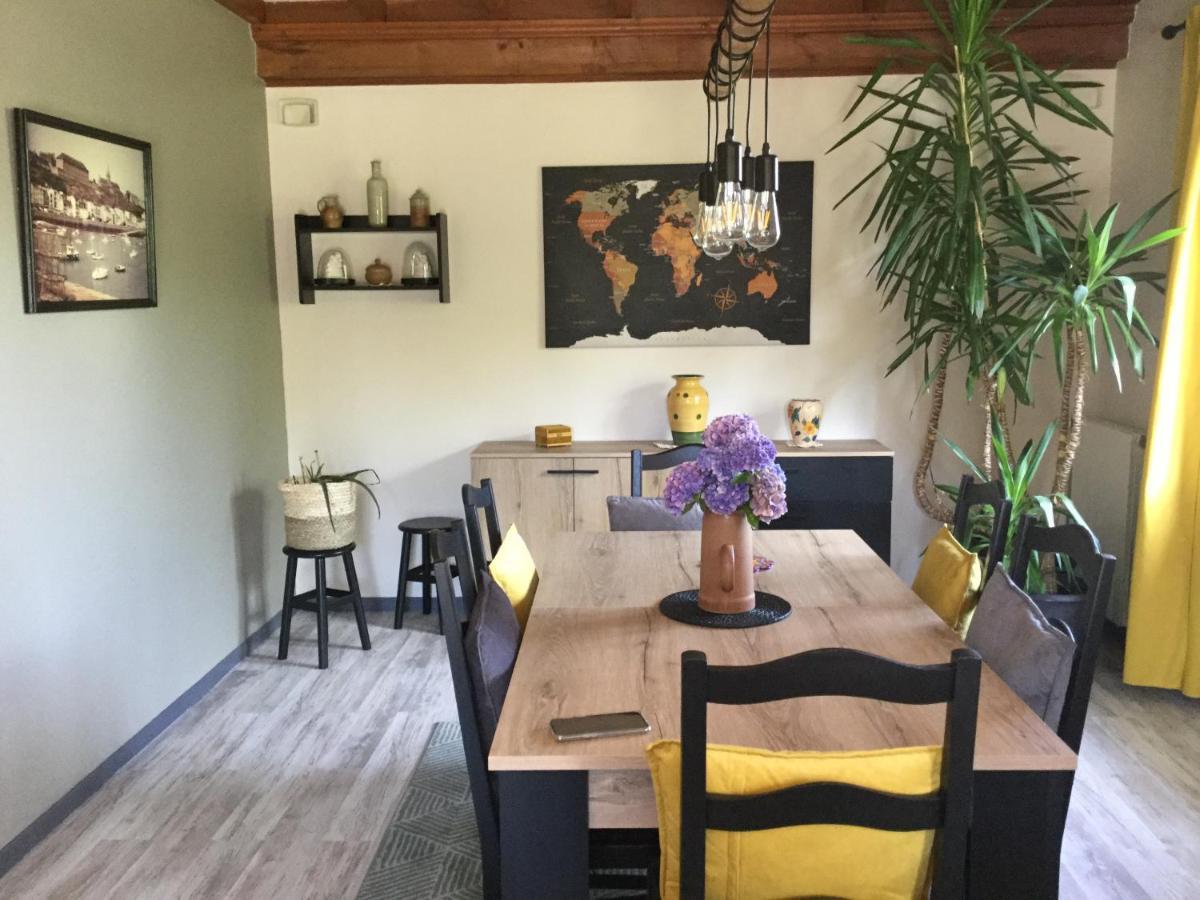 Maison Calme: Spacious Retreat with Terrace near Granville Exterior photo